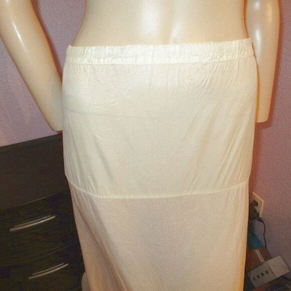 60s Vtg Dinaz Long Petticoat Waist Slip Size XL Eyelet Ruffle Tier Butter Yellow - Picture 2 of 12